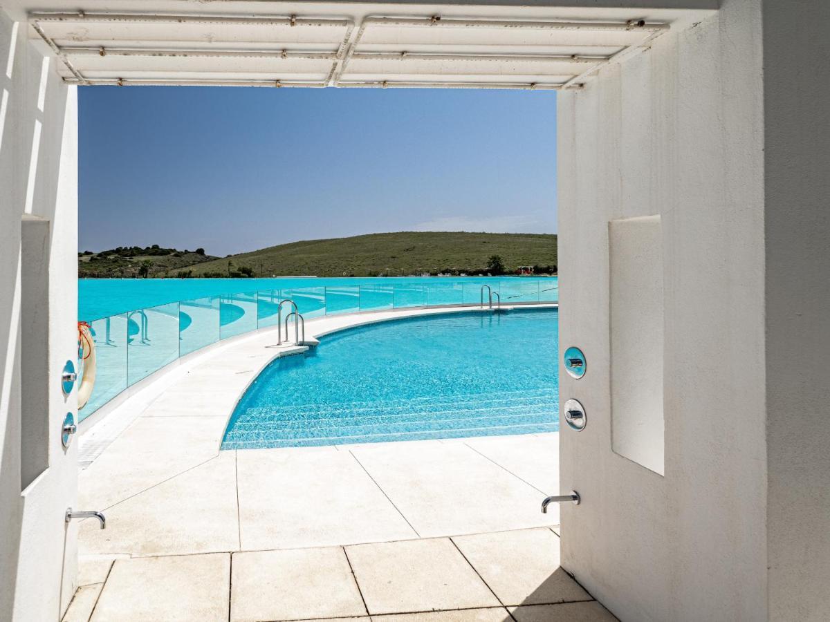 2237-Modern Apt With Private Beach エステポナ エクステリア 写真