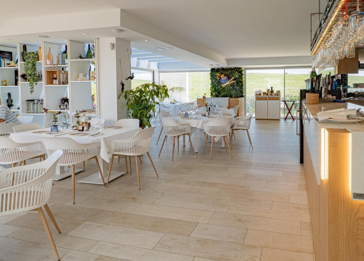 2237-Modern Apt With Private Beach エステポナ エクステリア 写真