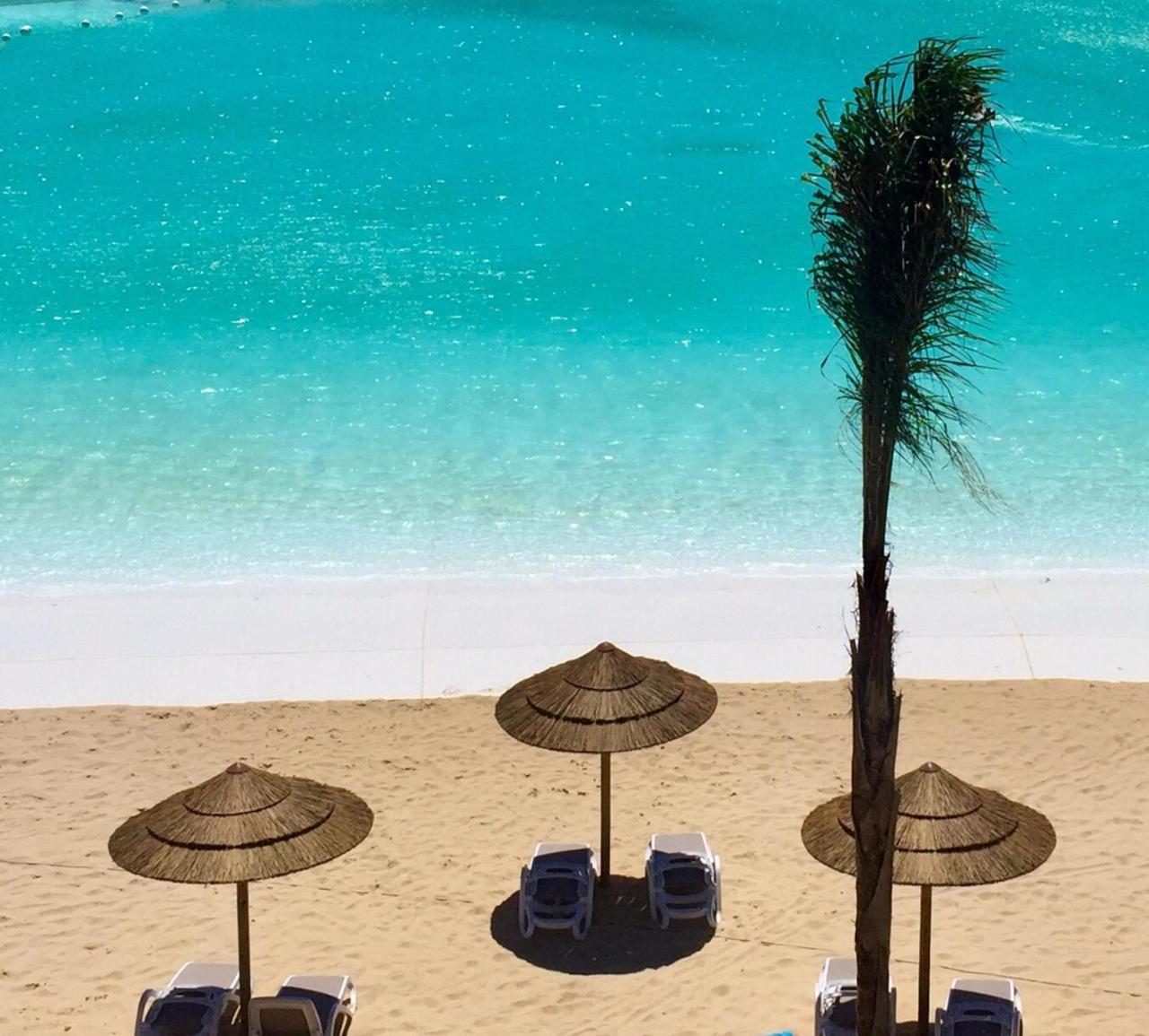 2237-Modern Apt With Private Beach エステポナ エクステリア 写真