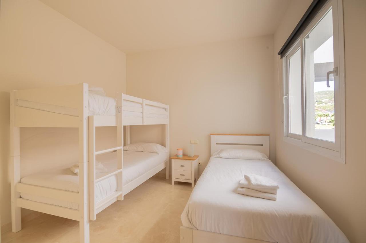2237-Modern Apt With Private Beach エステポナ エクステリア 写真